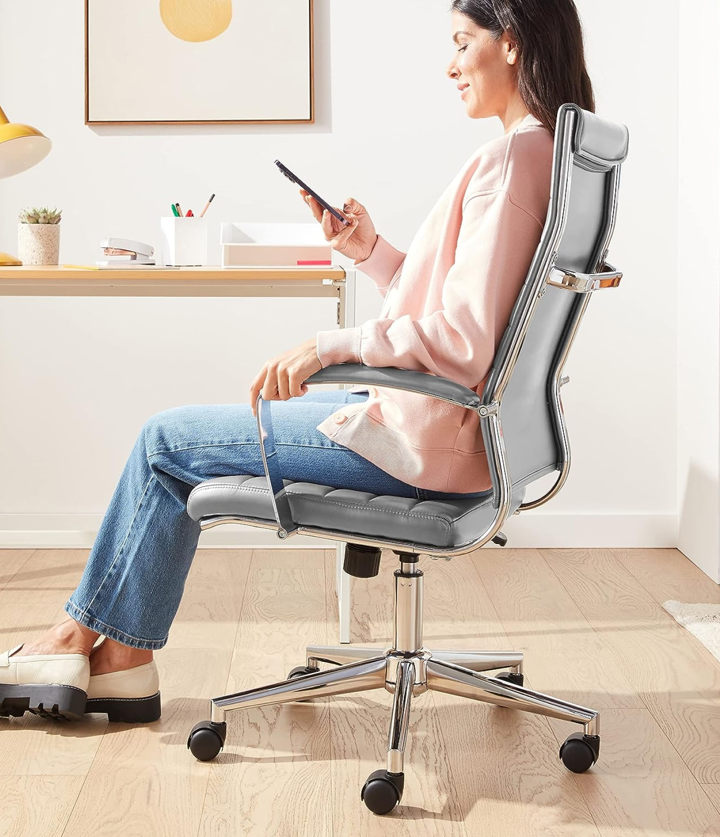 High-Back Executive Swivel Office Desk Chair with Ribbed Puresoft Upholstery - Imagen 2